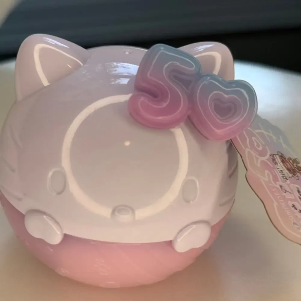 LOL Surprise Miss Pearly Doll HELLO KITTY 50th Anniversary - Picture 6 of 6